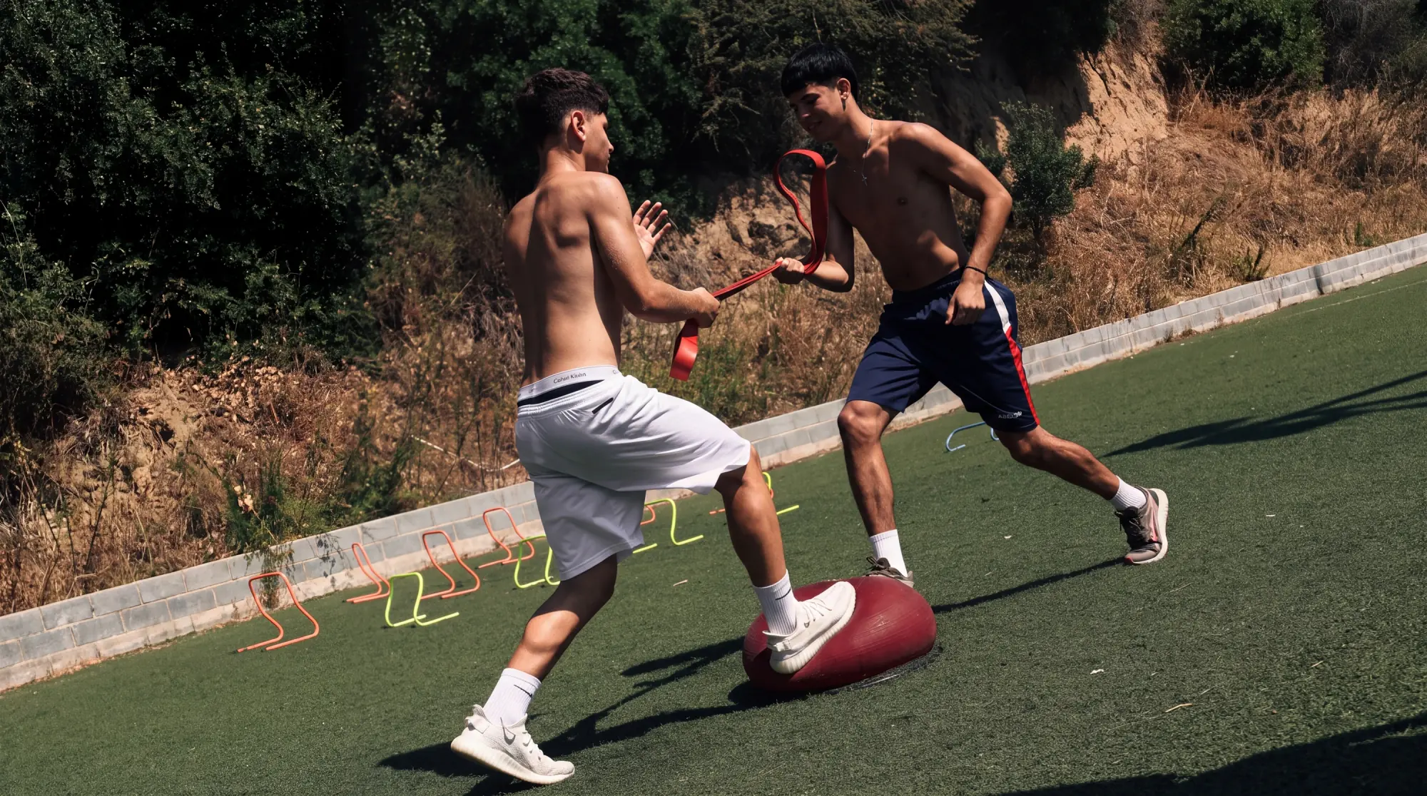 Atleta probando el bloque de entrenamiento en sesión real