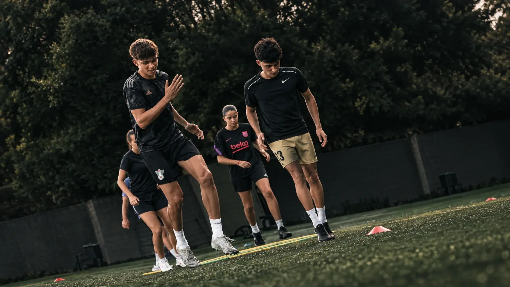 Distintos atletas de Focus Elite entrenando